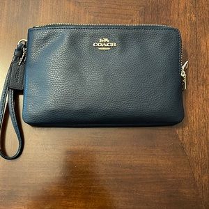 * FINAL REDUCTION* Coach New York genuine leather corner double zip wallet